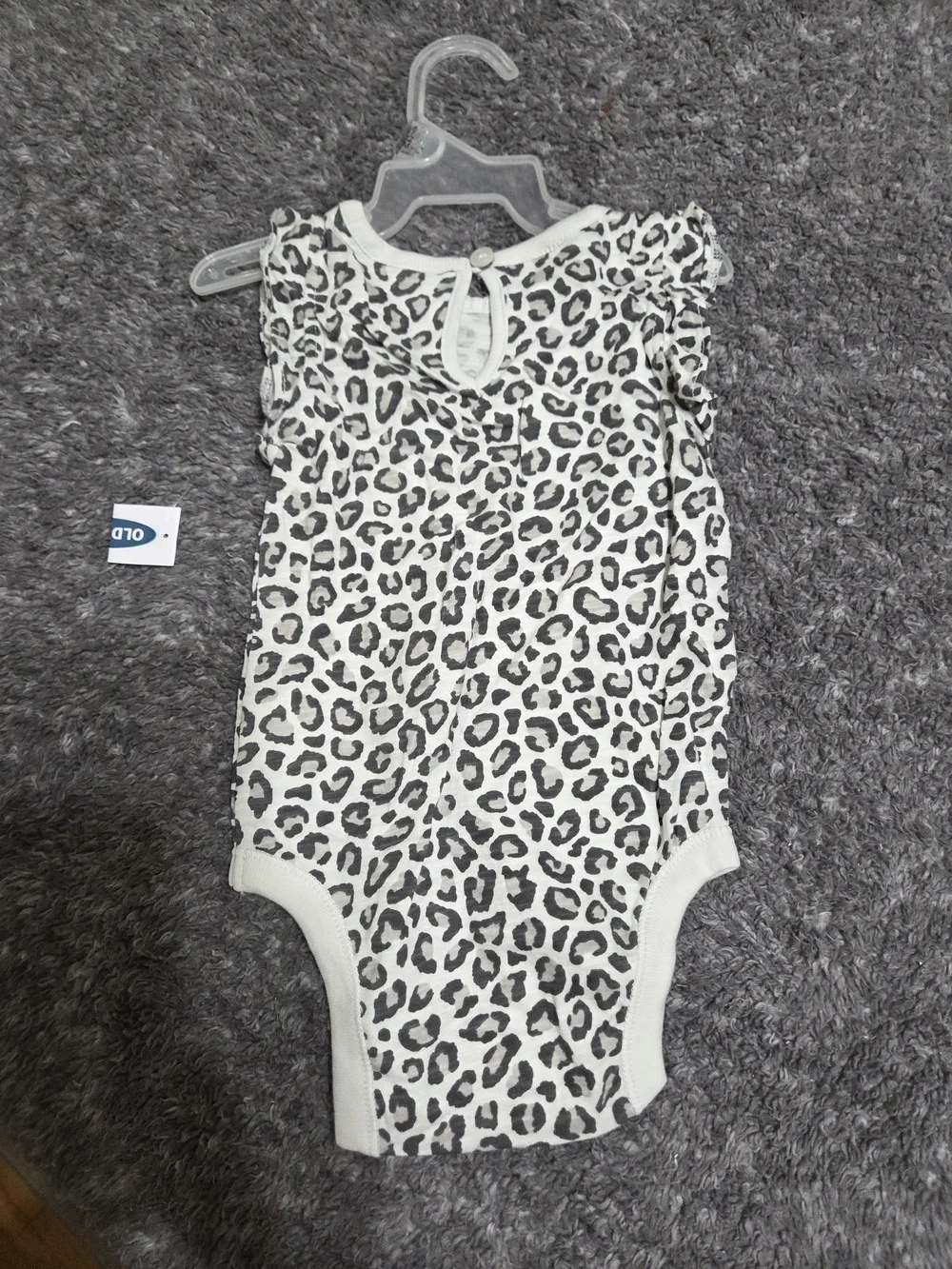 Old Navy White and Black Leopard Print Baby One-Piece Bodysuit